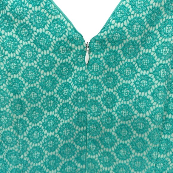 The Limited Mini Fit Flare Dress Green Lace Crochet Overlay Sleeveless Size 6 - Picture 3 of 10